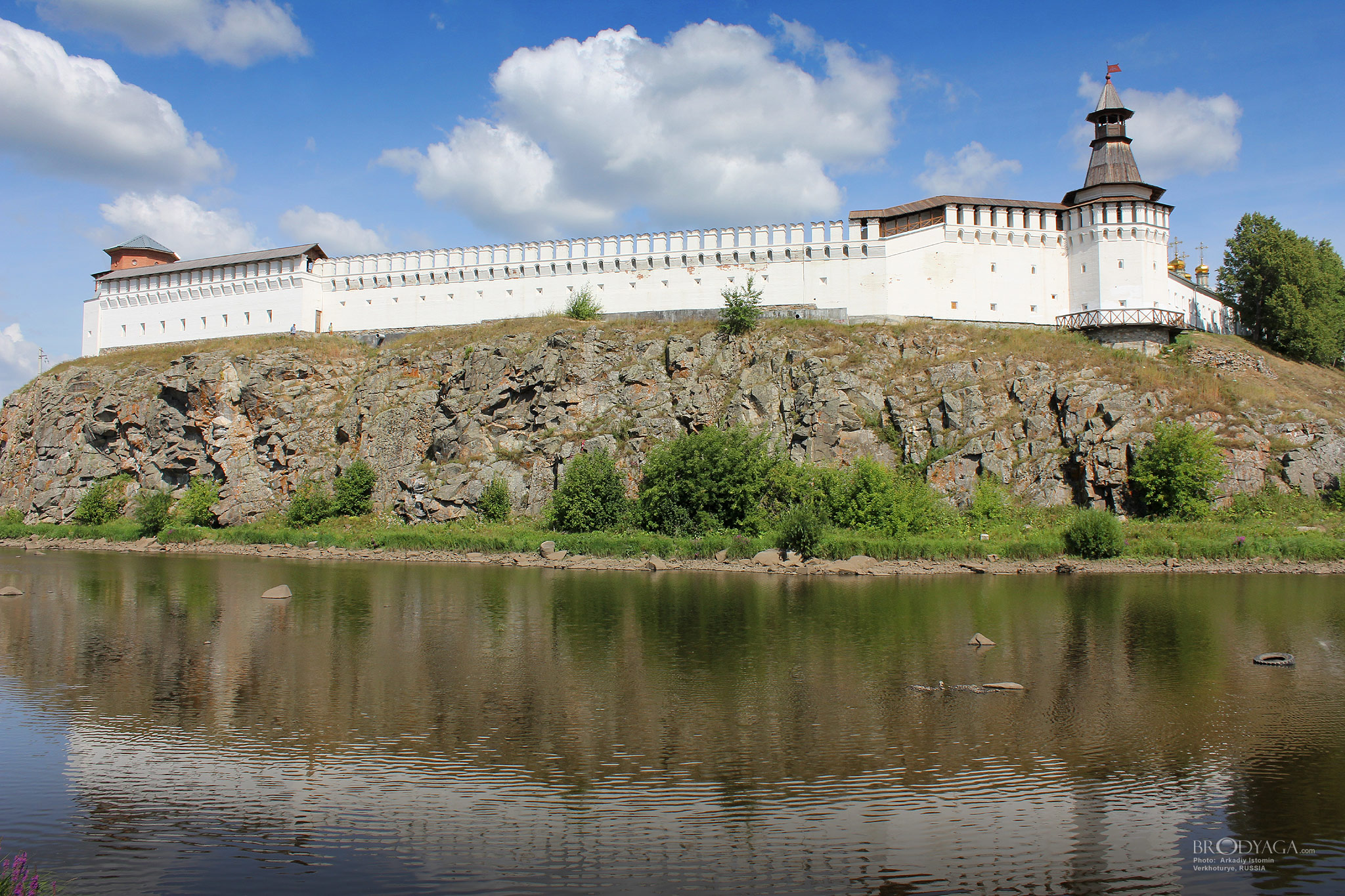 Верхотурский Кремль после реставрации (Verkhoturye Kremlin)